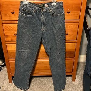 34x30 Eddie Bauer jeans. In like new condition.